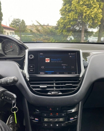 Peugeot 208 cena 35900 przebieg: 123000, rok produkcji 2017 z Dobczyce małe 562